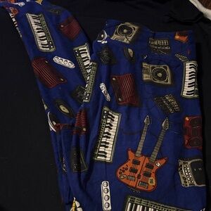 LuLaRoe Blue Music Print Leggings